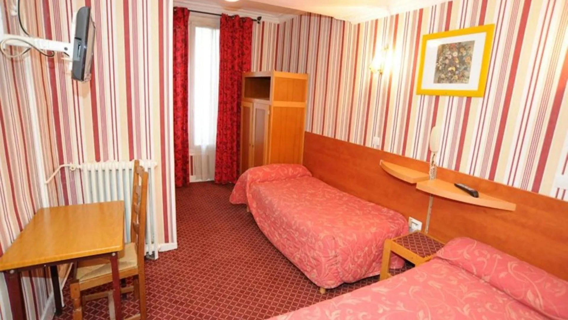 Hotel Sully *